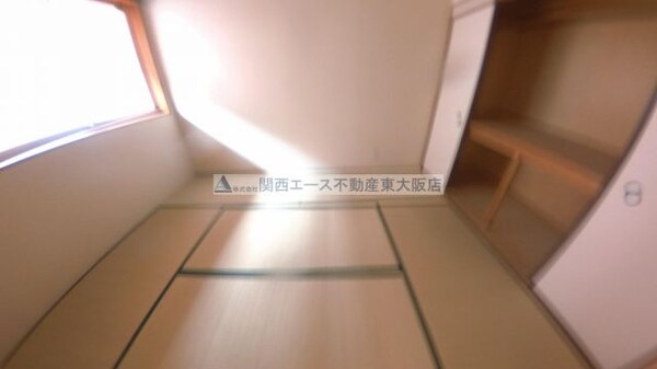 内装他