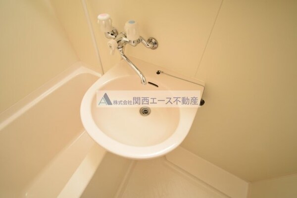 独立洗面台