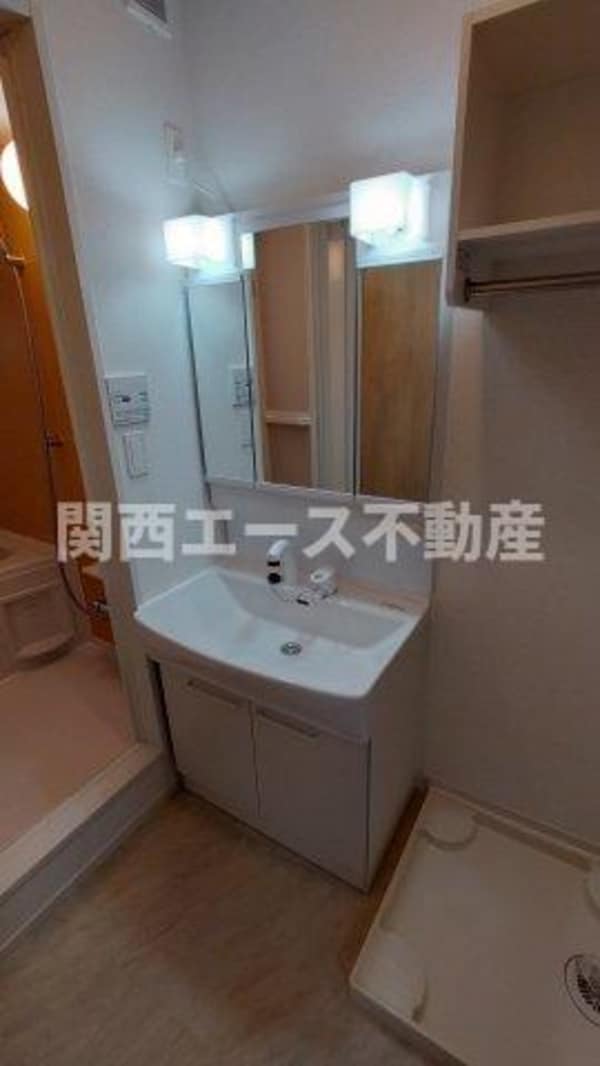 独立洗面台