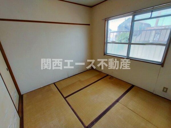内装他