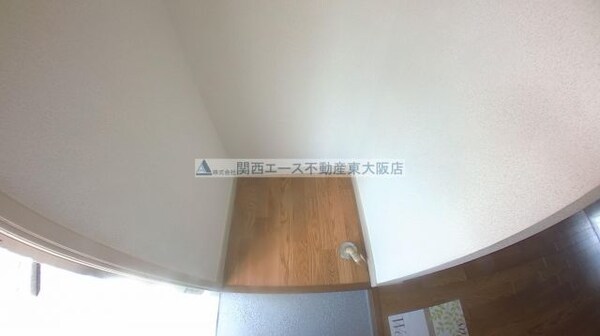 内装他