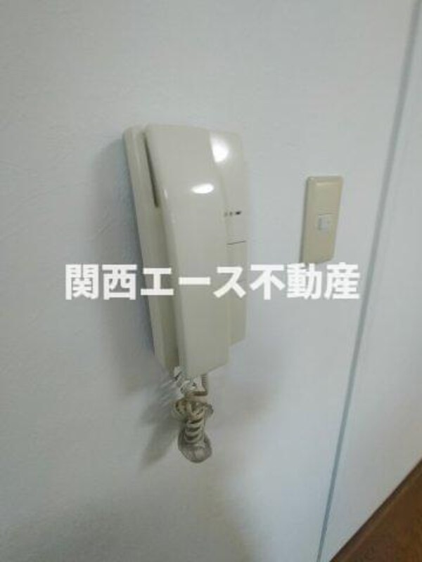 内装他