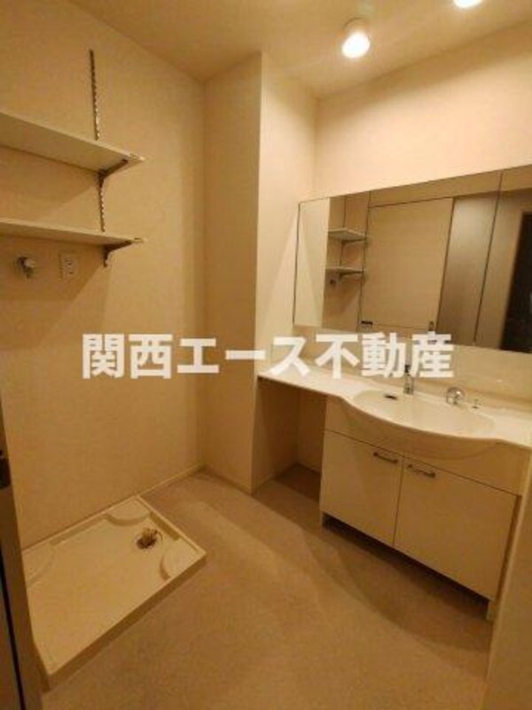独立洗面台