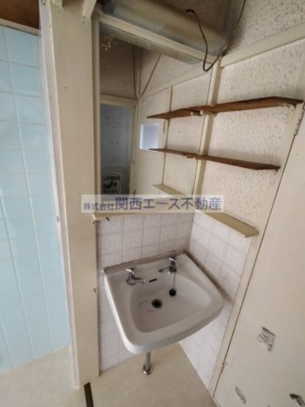 独立洗面台