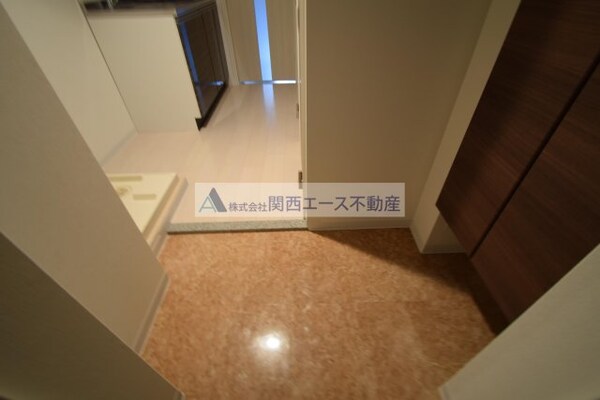 玄関(同一仕様内装)