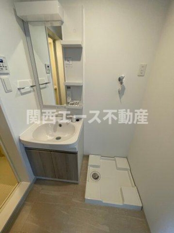 独立洗面台