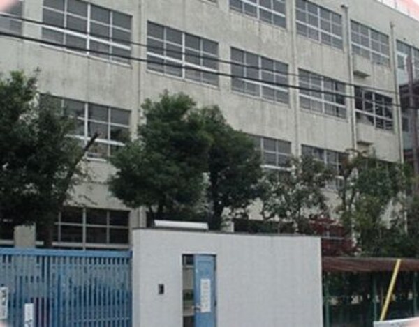 周辺環境(大蓮小学校 818m)