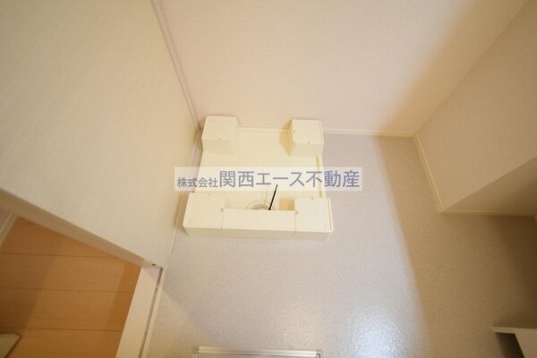 内装他