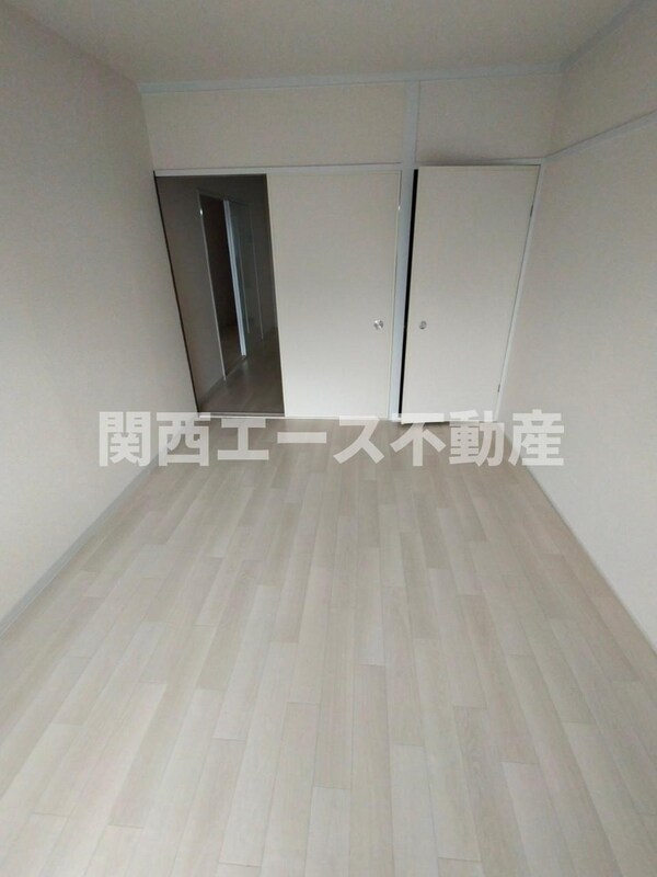 内装他
