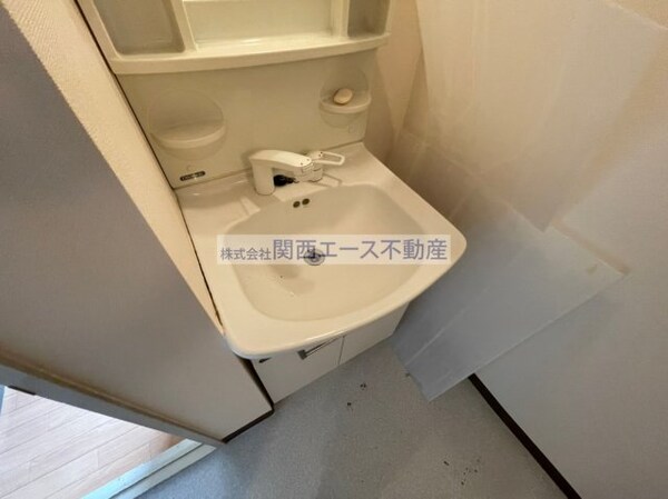 独立洗面台
