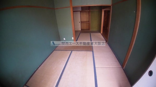 内装他