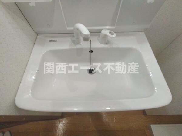 内装他
