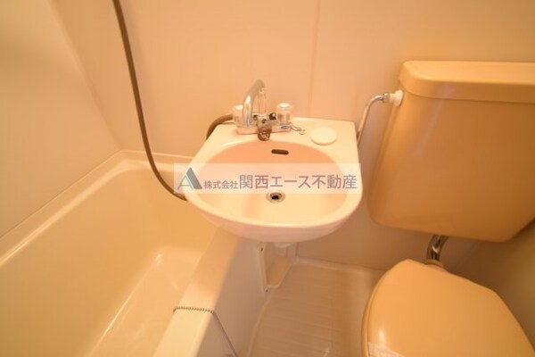独立洗面台