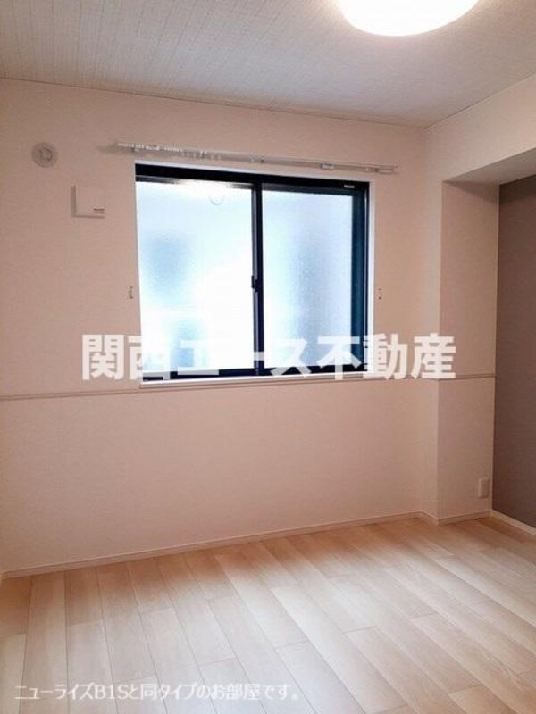 寝室(同一商品)