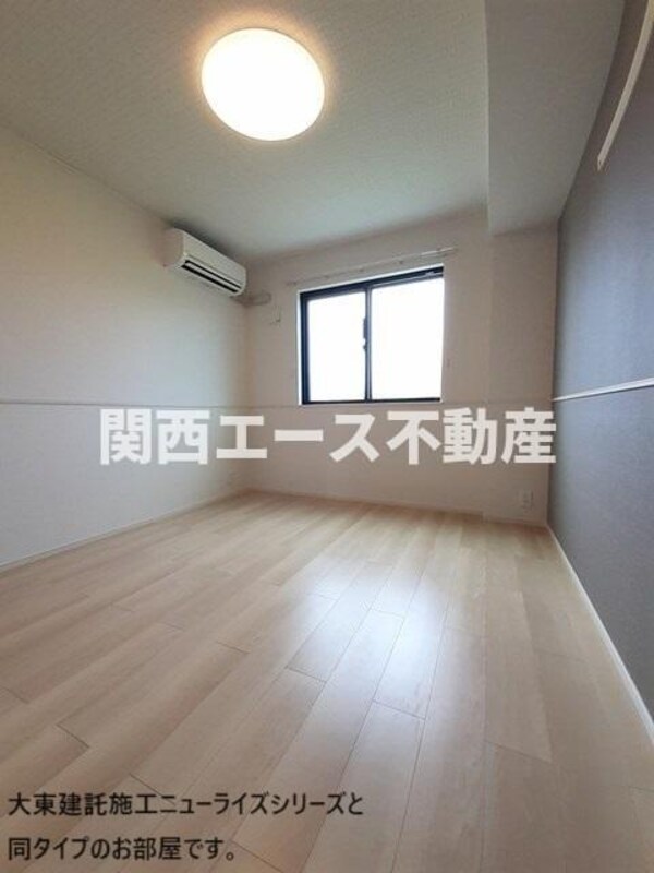 寝室(同一商品)