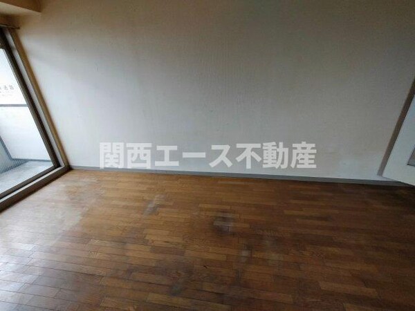 内装他
