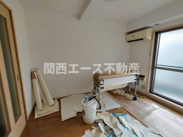 内装他