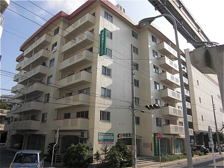 嘉数ロイヤルマンション外観写真