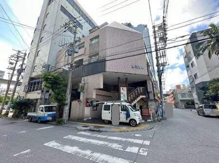 東壱番館外観写真