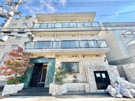 菱屋西ロイヤルハイツ外観写真