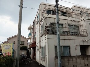英第2マンション外観写真