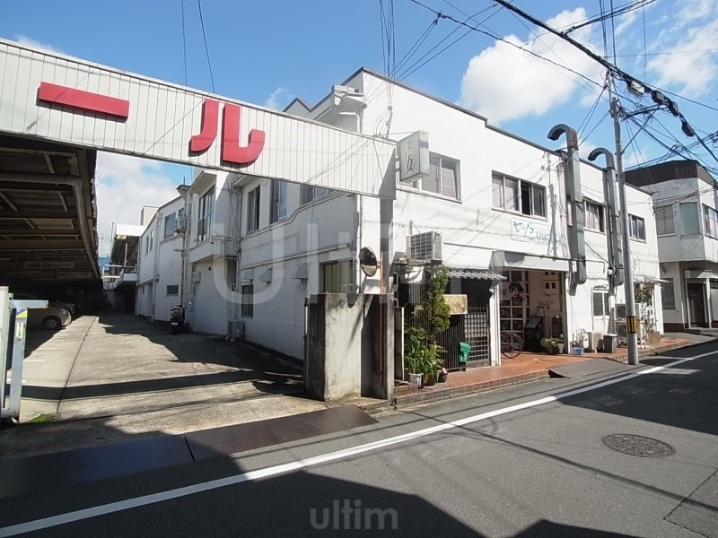 マンション松原の物件外観写真