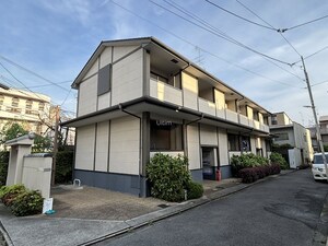メゾン上七軒外観写真