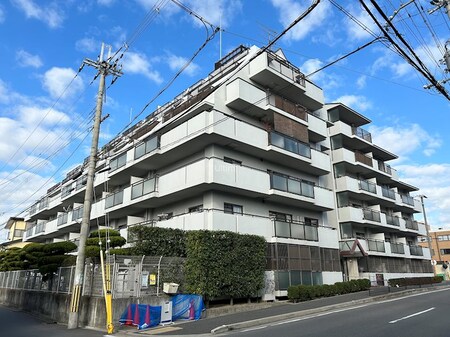 シャルマンコーポ円町外観写真
