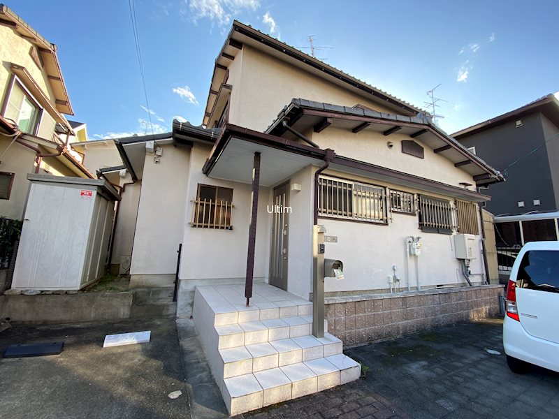 伊勢田町名木貸家