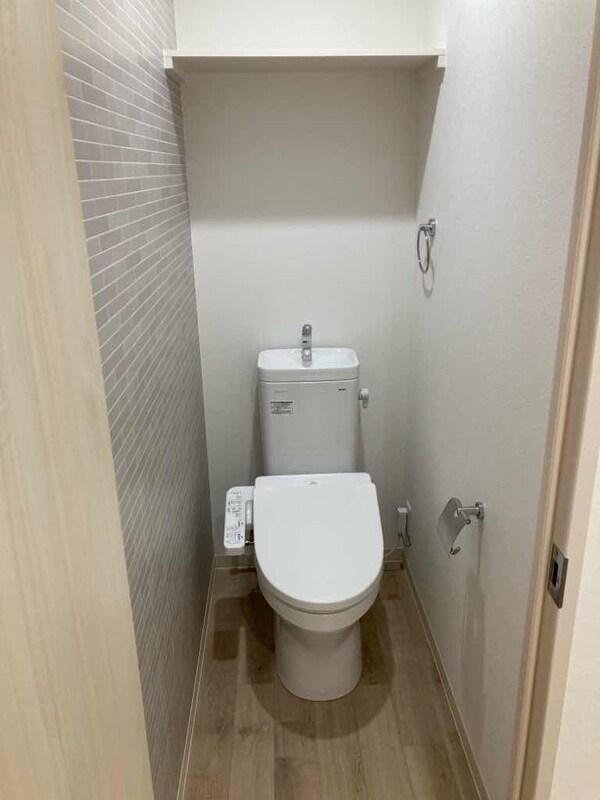 物件内観写真7　(清潔感のあるトイレです
同社施工例です。)