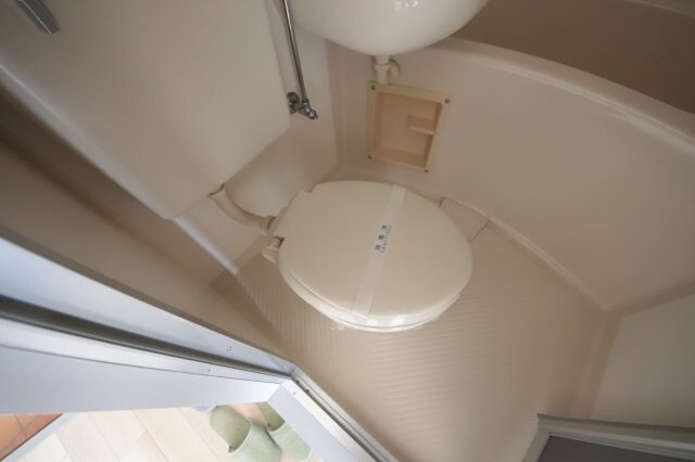 物件内観写真12　(コンパクトで使いやすいトイレです)