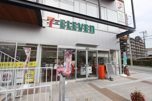 物件内観写真7　(セブンイレブン 956m)