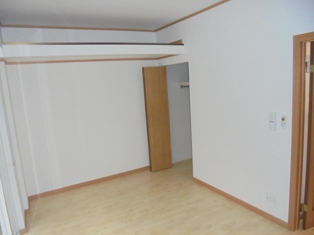 物件内観写真9　(ゆったり過ごせるリビングです)