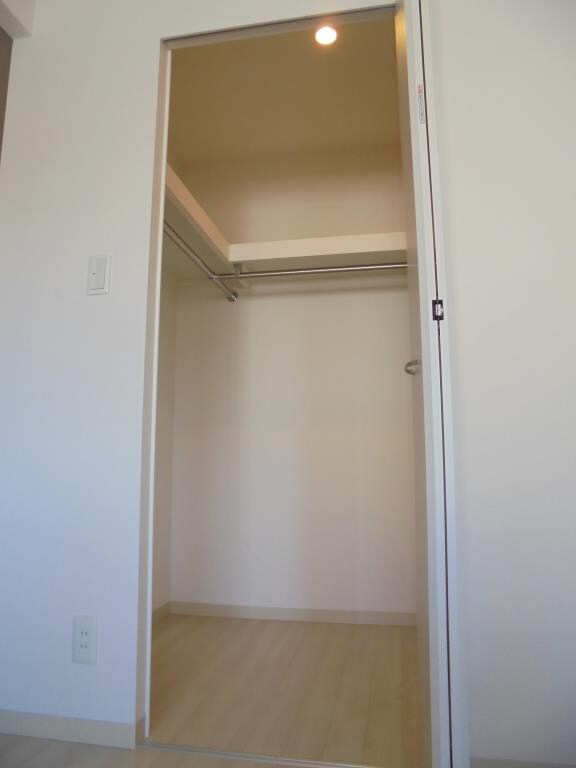 物件内観写真14　(こまごまとしたものを収納できそうですね)