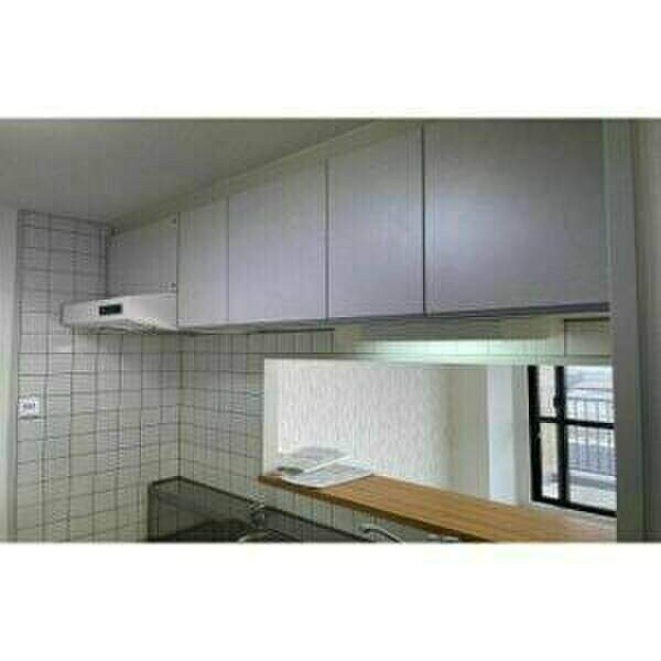 物件内観写真8　(コンパクトなキッチンで掃除もラクラク)