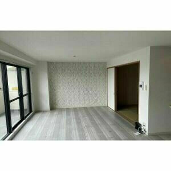 物件内観写真11　(居間です)