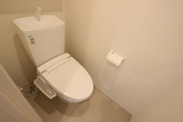 トイレ(シンプルで使いやすいトイレです)