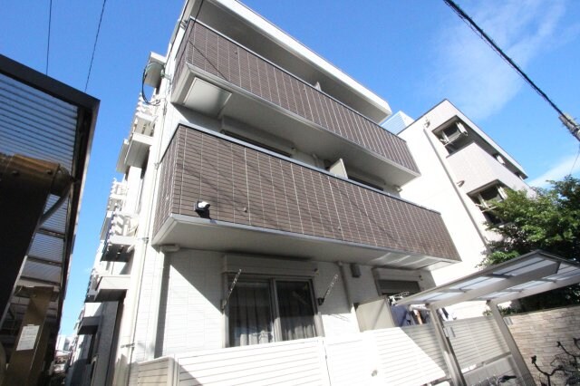 物件外観写真2　(きれいな外観です)