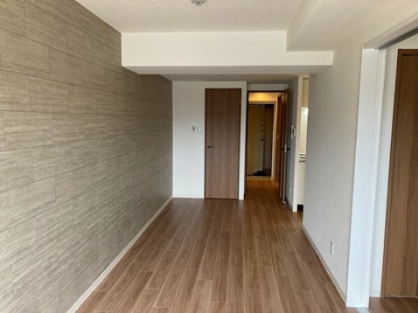 物件内観写真2　(リビングです)