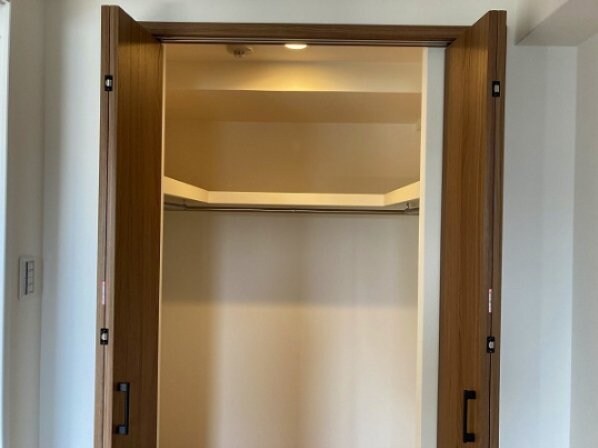物件内観写真12　(収納スペース豊富です)