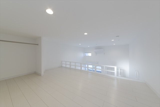 物件内観写真13　(使い勝手のいい寝室です)