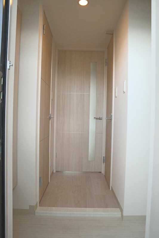 物件内観写真6　(シンプルで使いやすい玄関です)