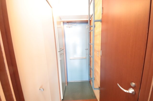 物件内観写真7　(玄関です)