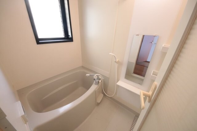 物件内観写真13　(お風呂です)