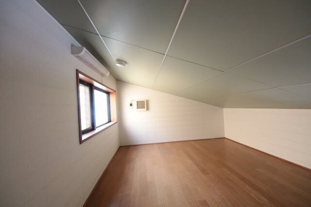 物件内観写真22　(コンパクトで使いやすい洋室です)