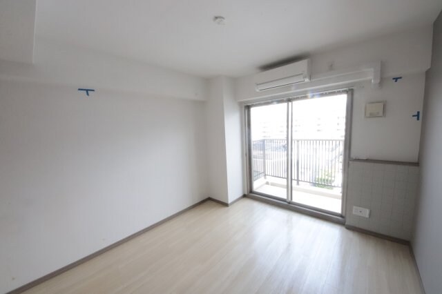 物件内観写真5　(居間です)