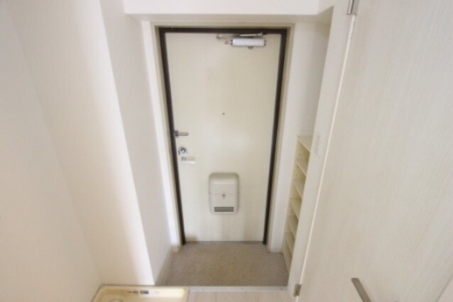 物件内観写真8　(玄関です)