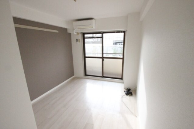 物件内観写真13　(使いやすい居間です)