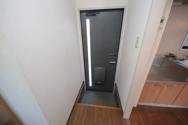 物件内観写真8　(毎日通る玄関はこちらです)