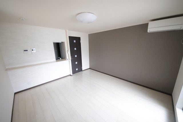 物件内観写真4　(ゆったり過ごせるリビングです)